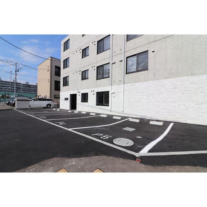 ﾍﾞﾙｺｰﾄ西野の物件外観写真