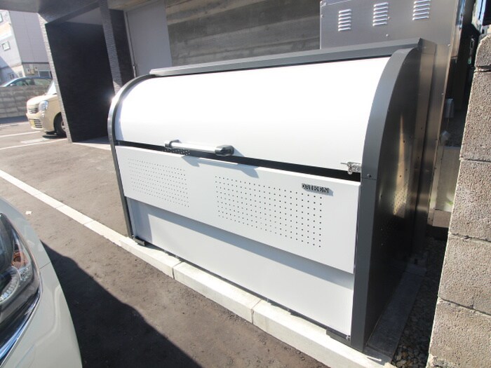 プリヴィエール美園の物件外観写真