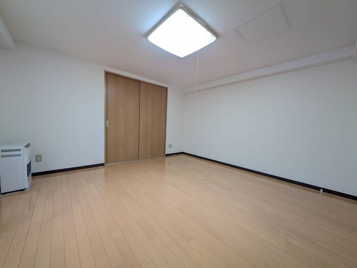 ラテルネ公園通りの物件内観写真