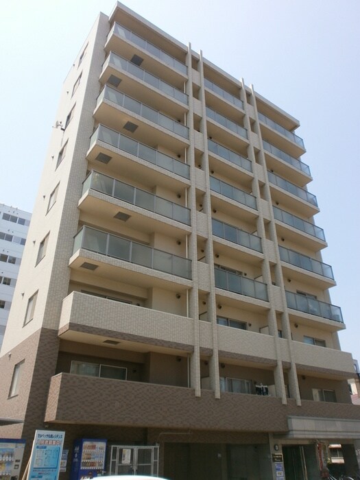 セルベッサ札幌レジデンスの物件外観写真