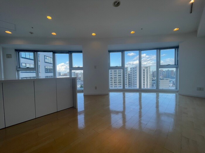 ＩＮＦＩＮＩＴＹの物件内観写真