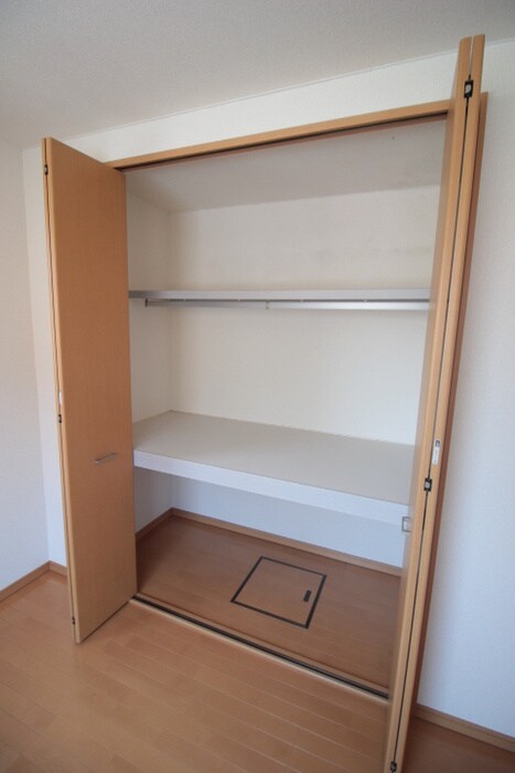 エスト・ハナセンの物件内観写真