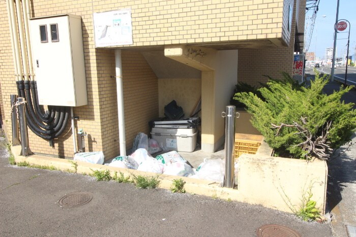 アーバンハイツ中野栄の物件外観写真