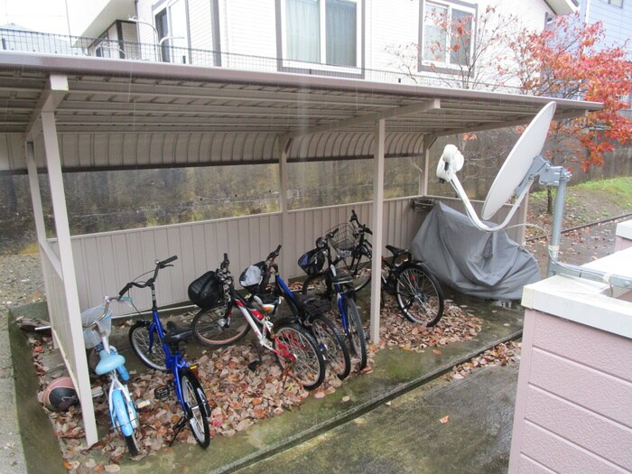 ファミーユヴィラの物件外観写真