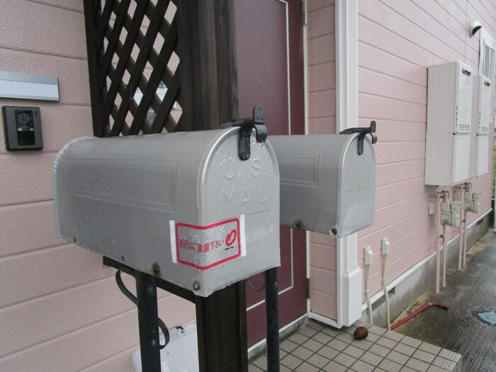 ファミーユヴィラの物件外観写真