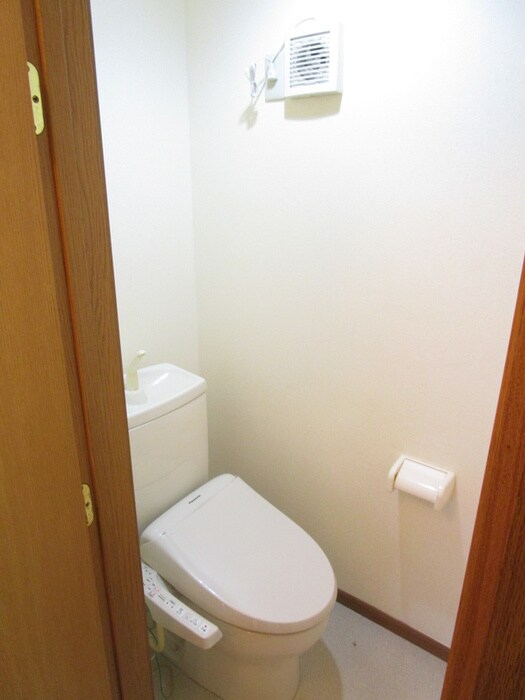 ファミーユヴィラの物件内観写真