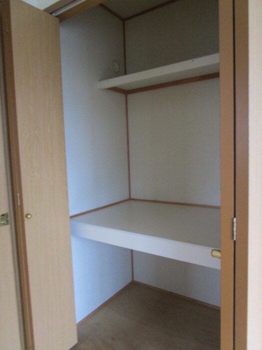 ファミーユヴィラの物件内観写真