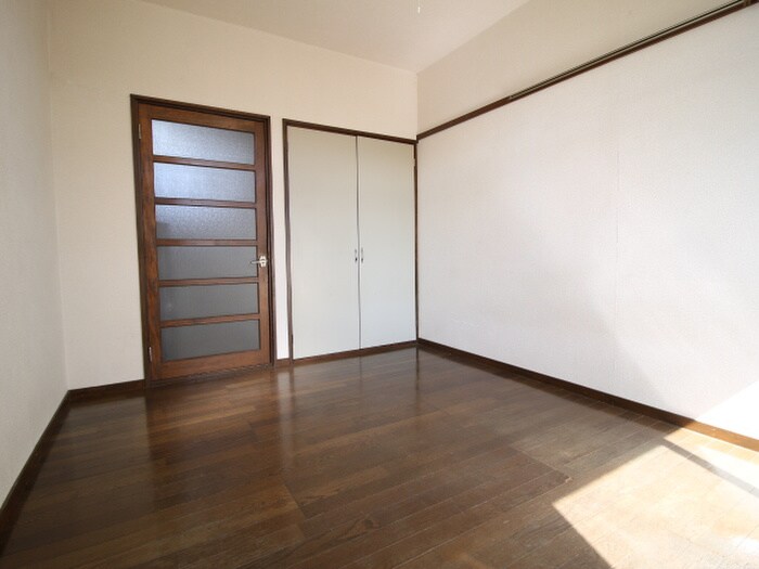 サンパレス元茶畑の物件内観写真