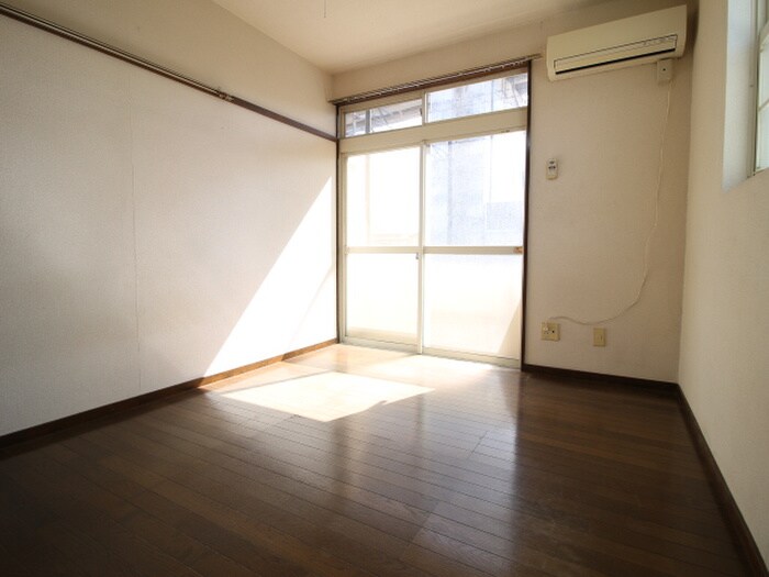 サンパレス元茶畑の物件内観写真