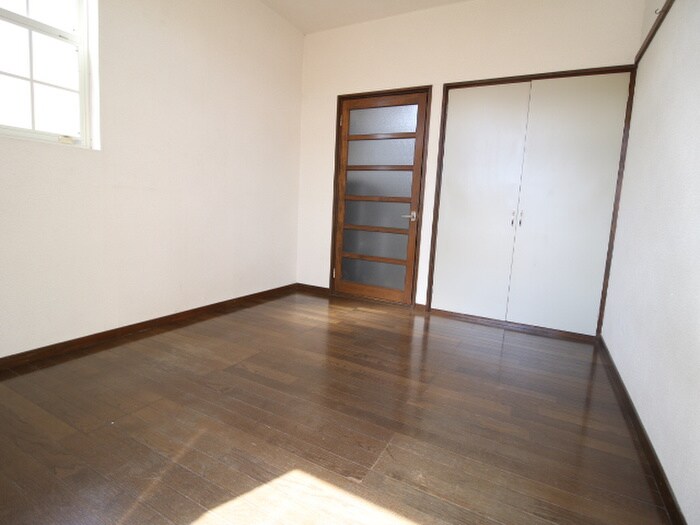 サンパレス元茶畑の物件内観写真