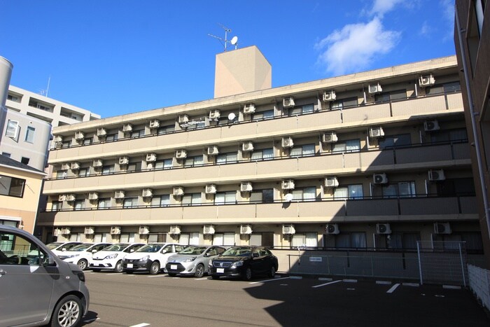 シマダハウスの物件外観写真