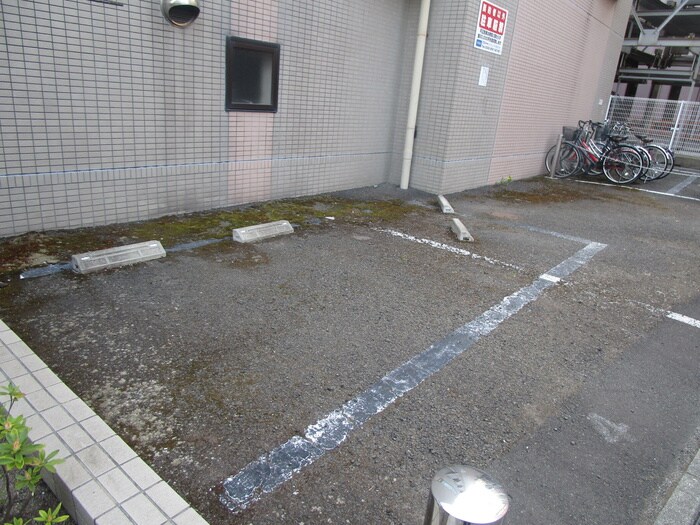 シマダハウスの物件外観写真