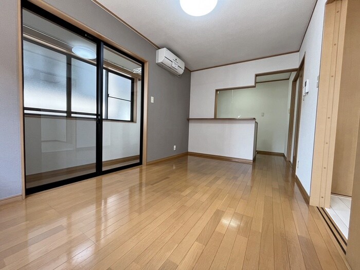 ロイヤルパーク新坂通壱番館の物件内観写真