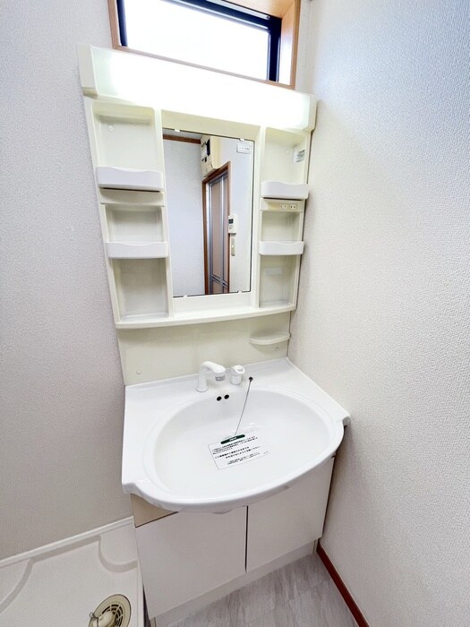 ロイヤルパーク新坂通壱番館の物件内観写真