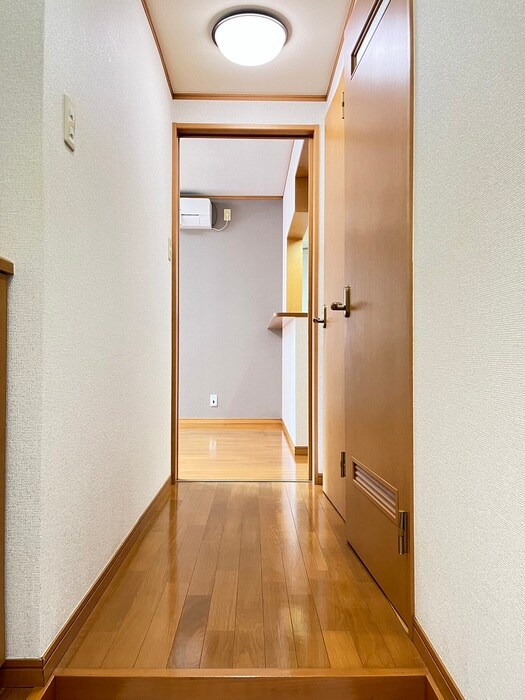 ロイヤルパーク新坂通壱番館の物件内観写真