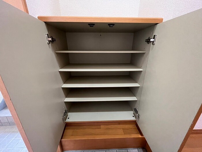 ロイヤルパーク新坂通壱番館の物件内観写真