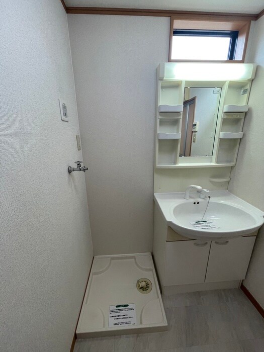 ロイヤルパーク新坂通壱番館の物件内観写真