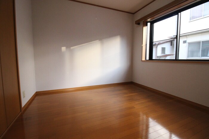 ロイヤルパーク新坂通弐番館の物件内観写真