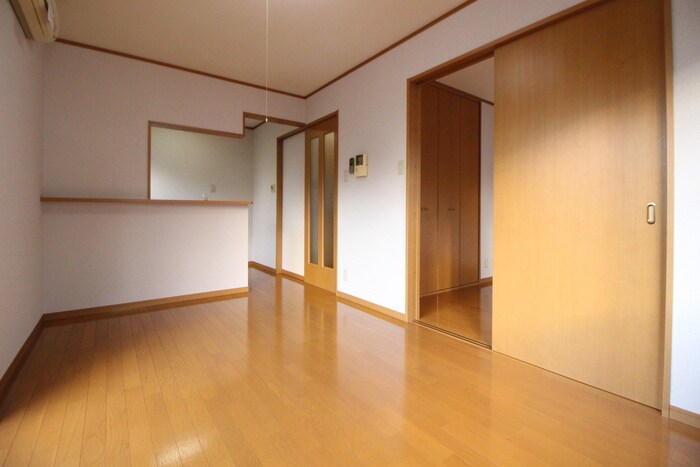 ロイヤルパーク新坂通弐番館の物件内観写真