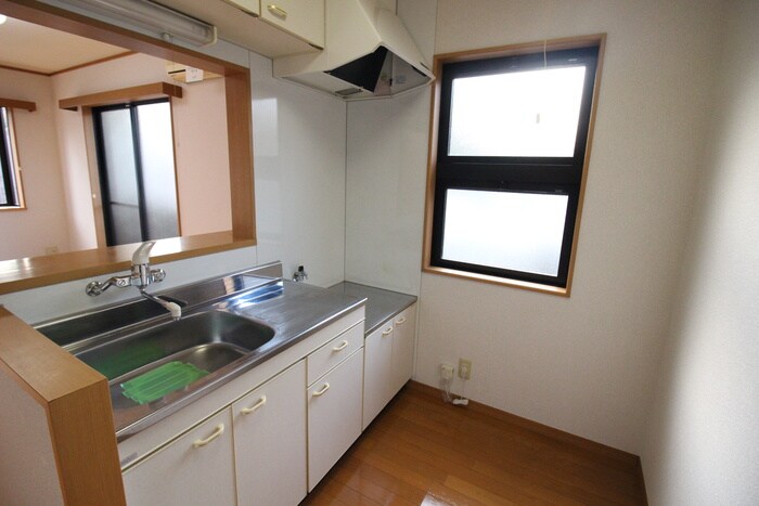 ロイヤルパーク新坂通弐番館の物件内観写真