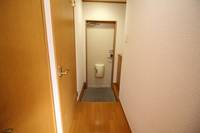 ロイヤルパーク新坂通弐番館の物件内観写真