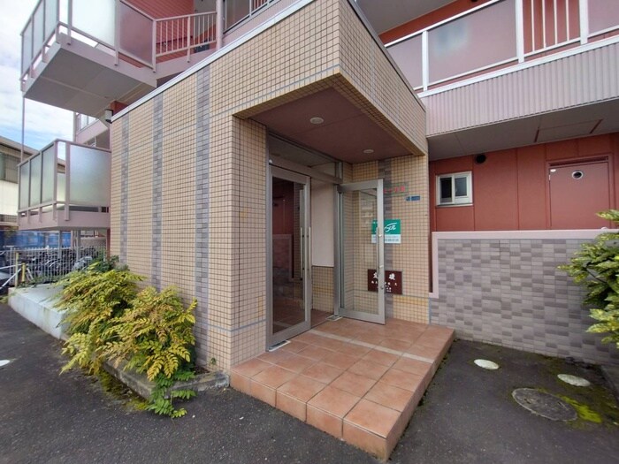 コンアモ－ルⅡの物件外観写真