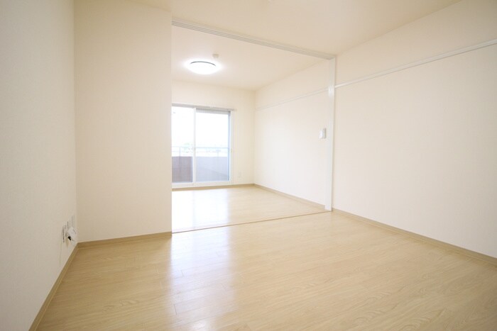 イ－グルハイツ萩野町の物件内観写真