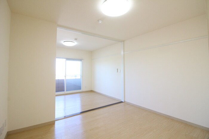 イ－グルハイツ萩野町の物件内観写真