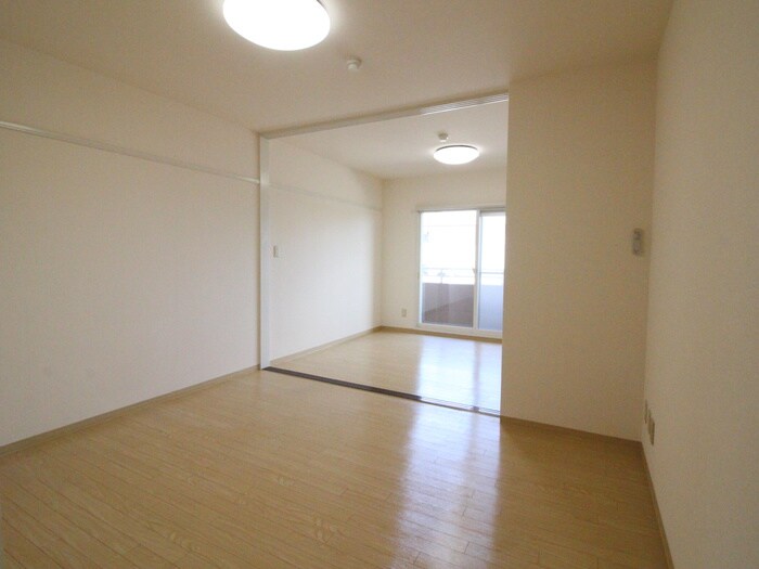 イ－グルハイツ萩野町の物件内観写真