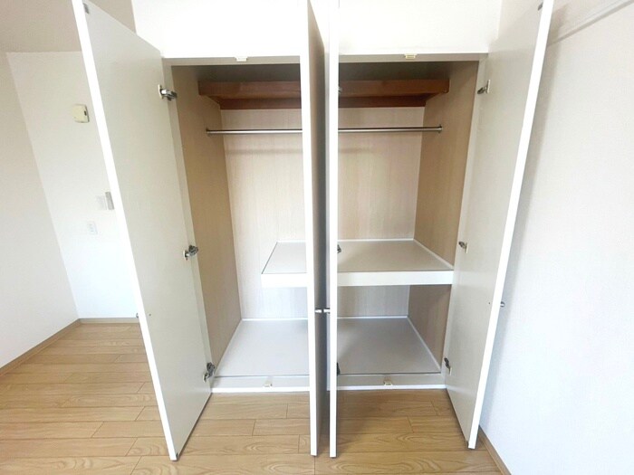 イ－グルハイツ萩野町の物件内観写真