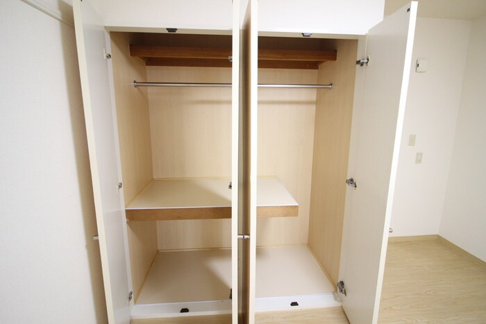 イ－グルハイツ萩野町の物件内観写真