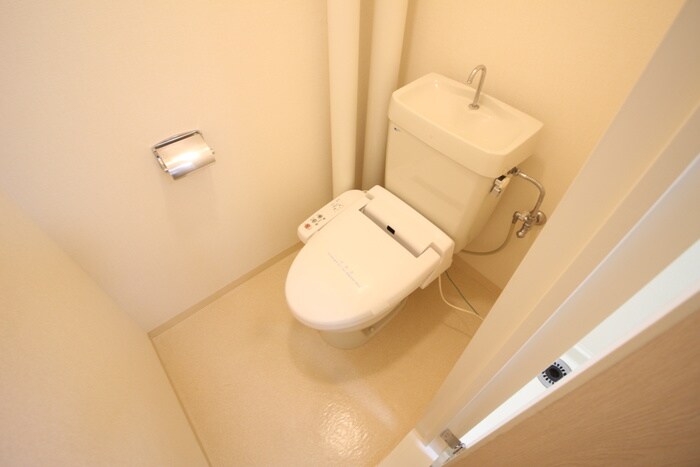 イ－グルハイツ萩野町の物件内観写真