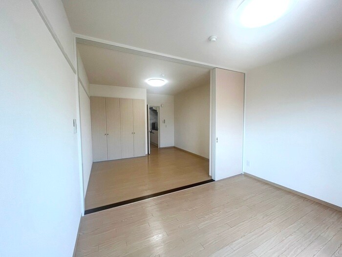 イ－グルハイツ萩野町の物件内観写真