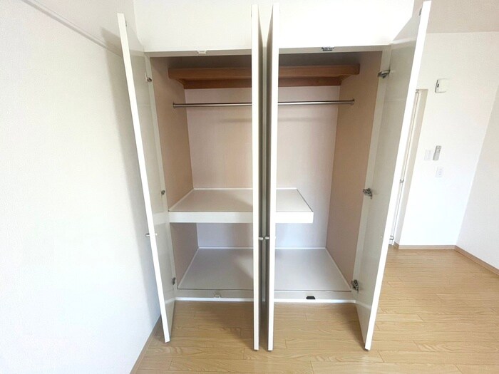 イ－グルハイツ萩野町の物件内観写真