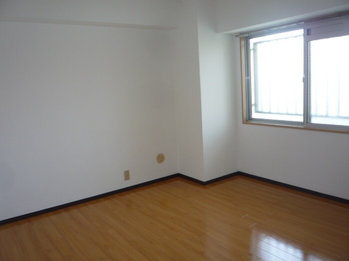 エステマ－ルの物件内観写真