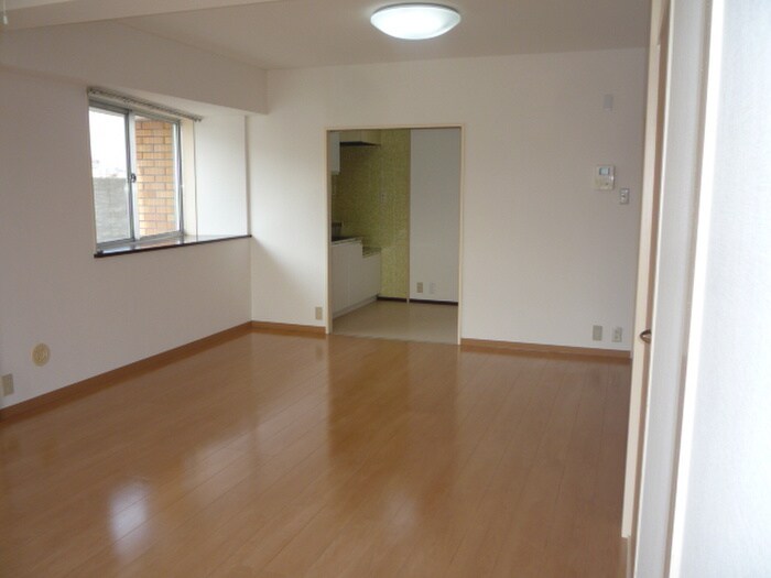 エステマ－ルの物件内観写真