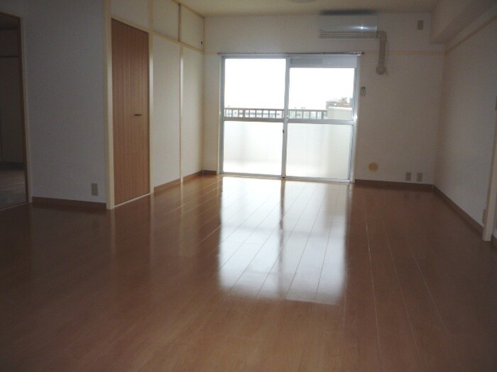 エステマ－ルの物件内観写真