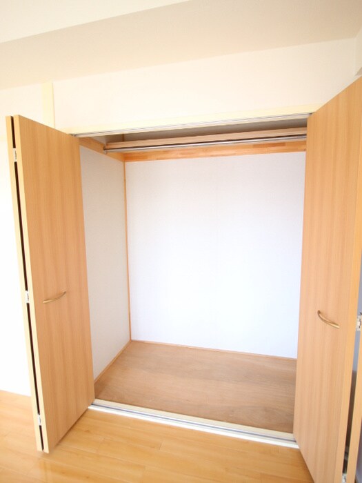 エステマ－ルの物件内観写真