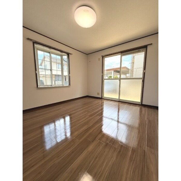 オ－クヒルズⅠの物件内観写真