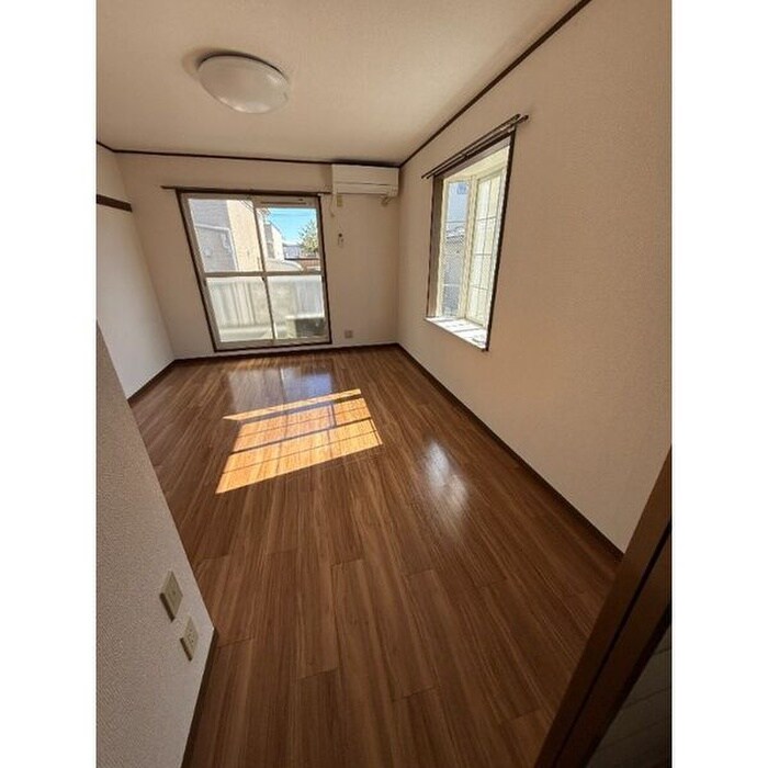 オ－クヒルズⅠの物件内観写真