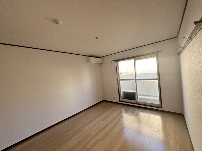 オ－クヒルズⅠの物件内観写真