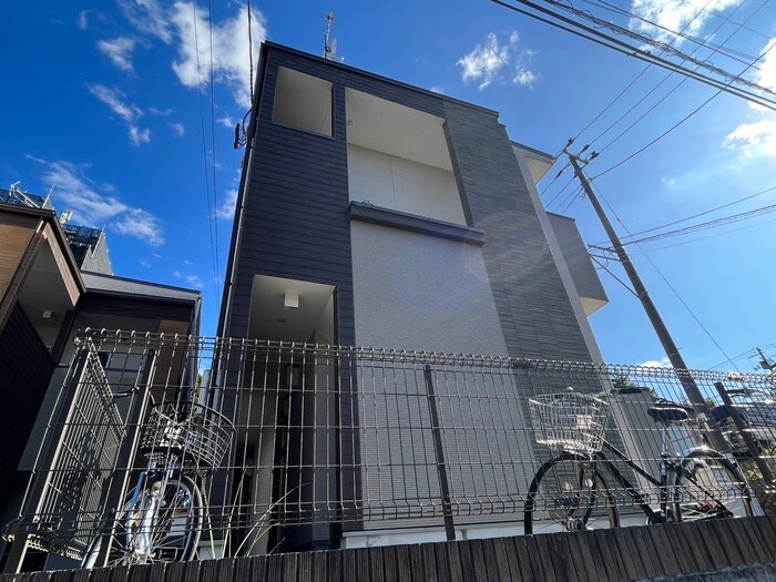 Ｌｅ　Ｃｈｏｃｏｌａｔの物件外観写真