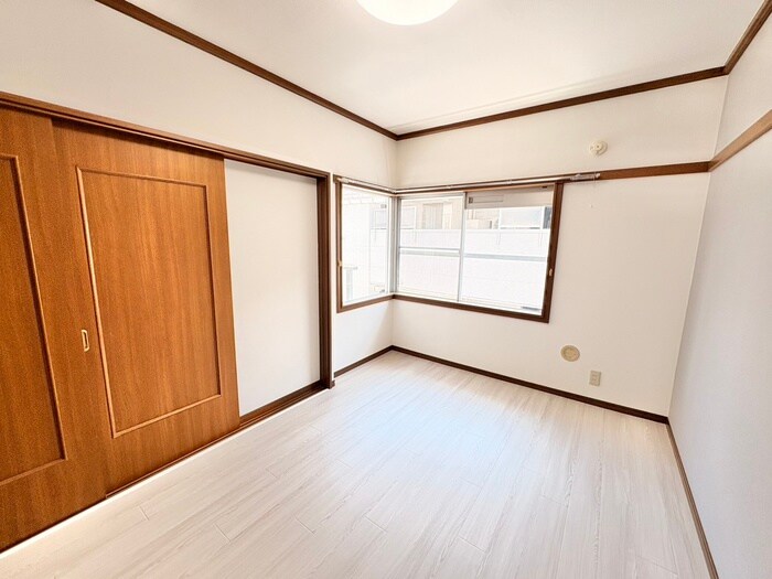 第十二ショ－ケ－ビルの物件内観写真