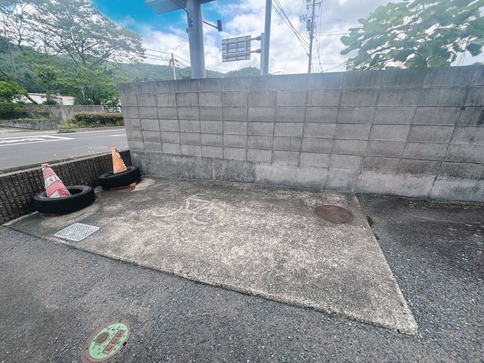 コンアモ－ルⅠの物件外観写真