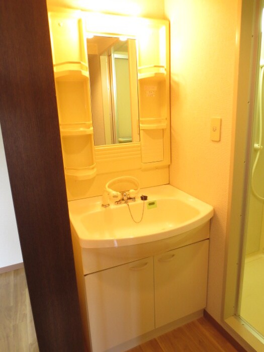 コンアモ－ルⅠの物件内観写真