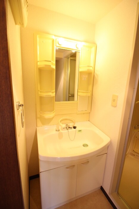 コンアモ－ルⅠの物件内観写真