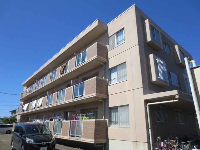 シェ・ブランシュの物件外観写真