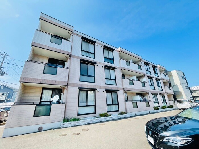 トリヴァンベ－ル中倉の物件外観写真