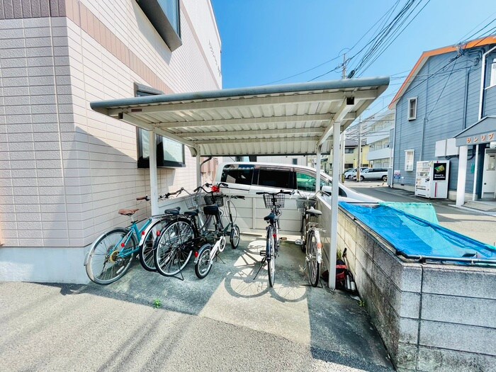 トリヴァンベ－ル中倉の物件外観写真