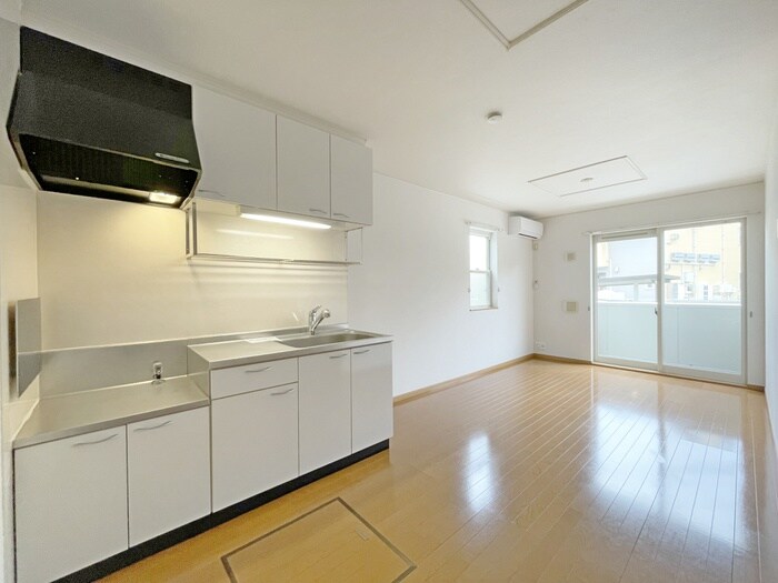 ペネトラ－レ・北中山Ⅲの物件内観写真